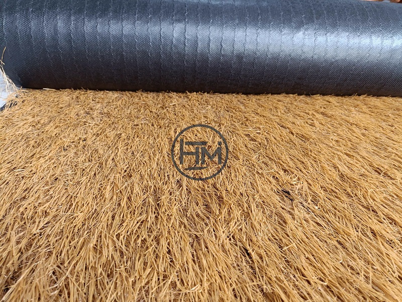 BÁO GIÁ CỎ RƠM NHÂN TẠO THÁNG 8 NĂM 2025 – CẬP NHẬT MỚI NHẤT